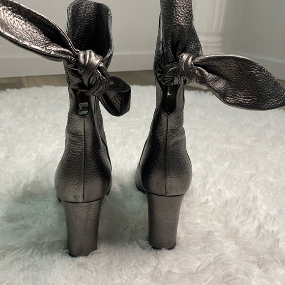 Jimmy Choo Malene 85 Anthracite Metallic Grainy Leather Bow Wrap Boots Grey 39.5 - Picture 6 of 14